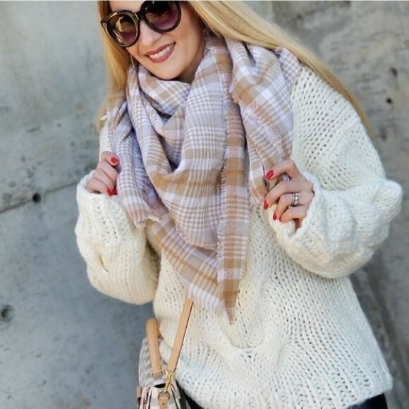 Blanket Scarf - Picture 2 of 5